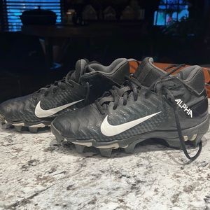 Football cleats